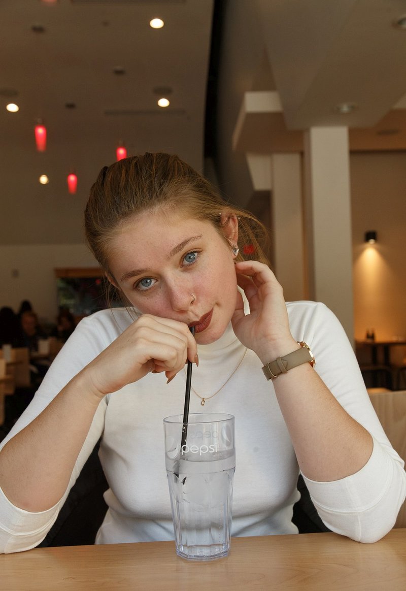 Галина, 23 года, 10 размер груди